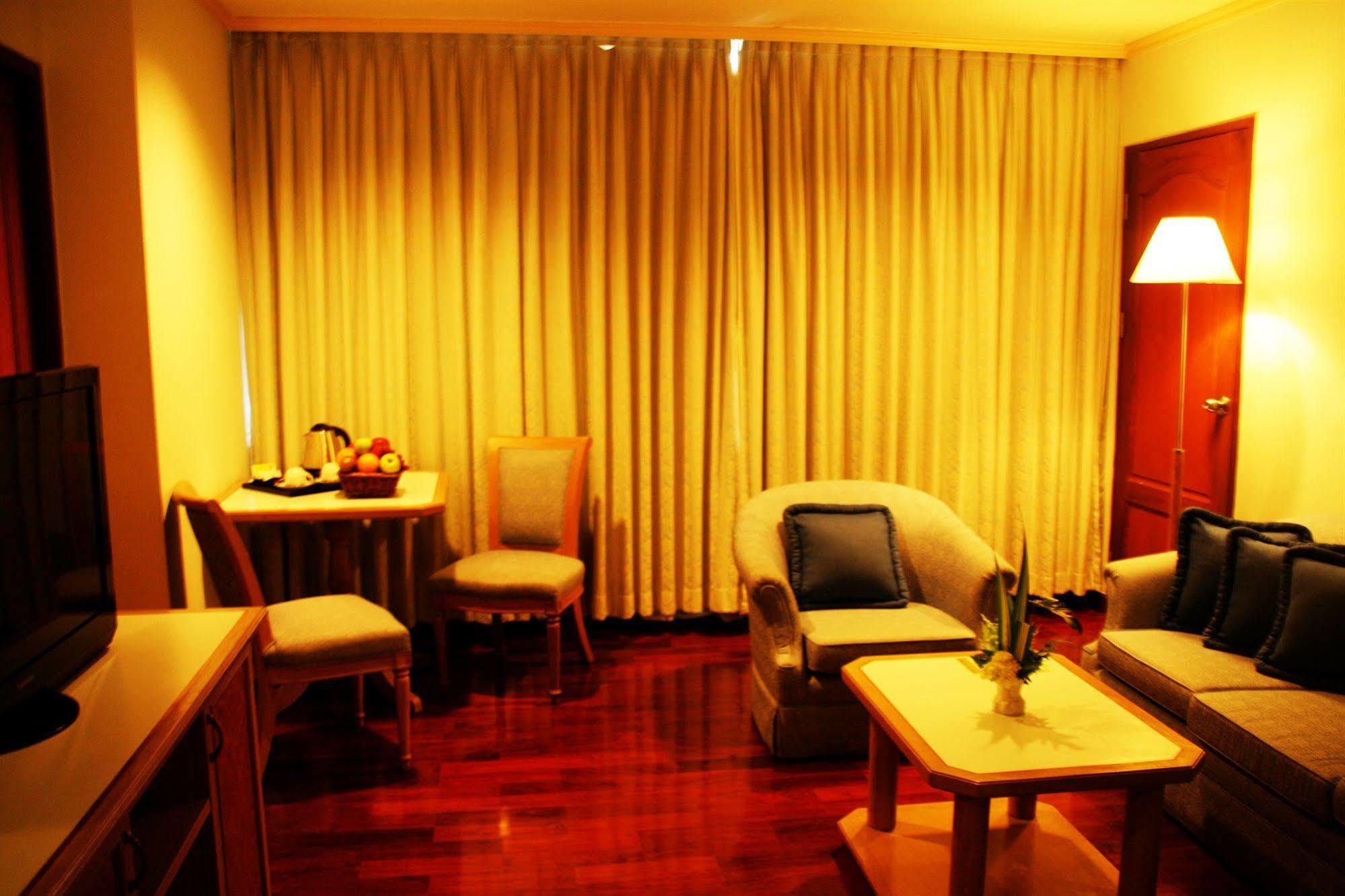 Grand Tower Inn Rama 6 Bangkok Eksteriør billede